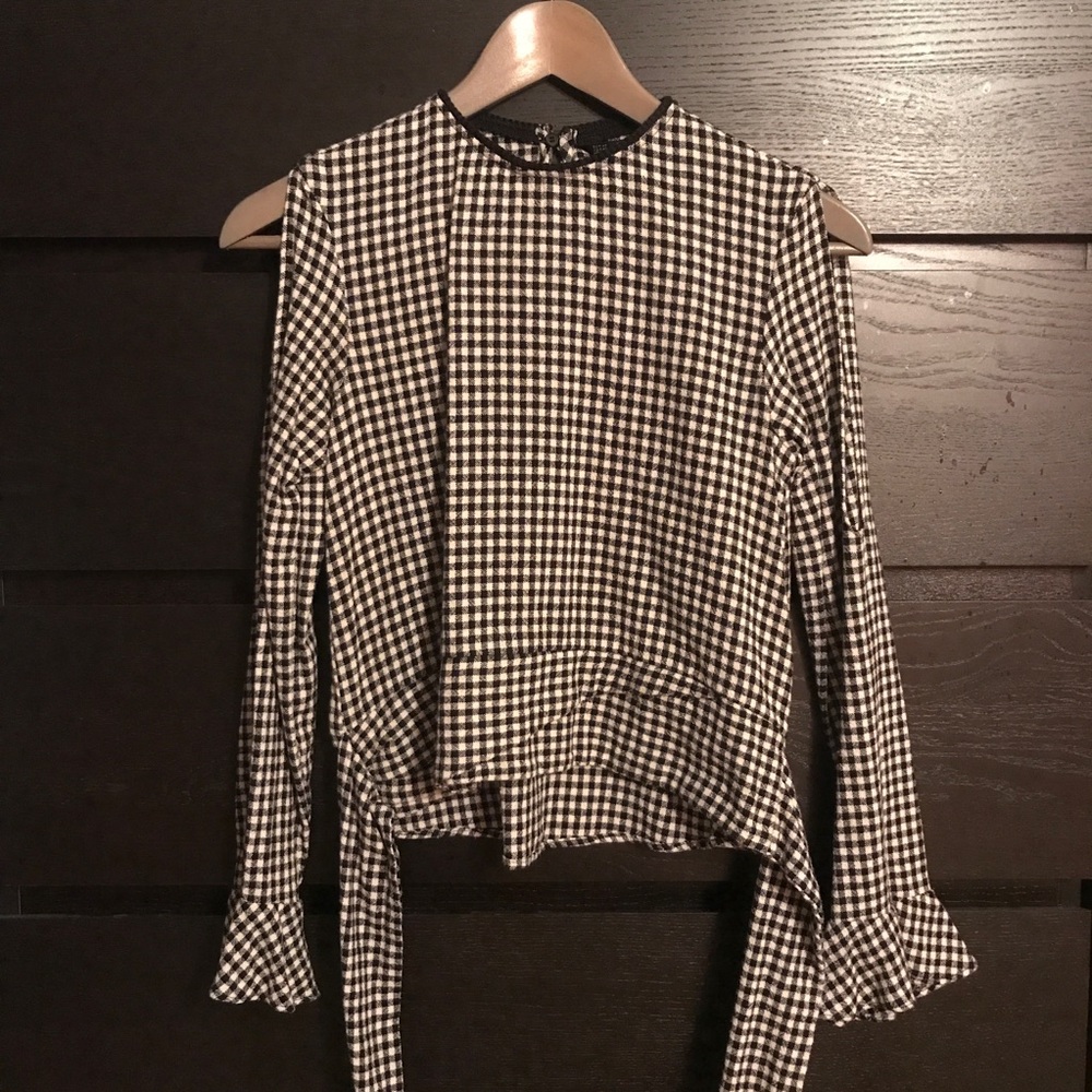 Crop black/white checkered top